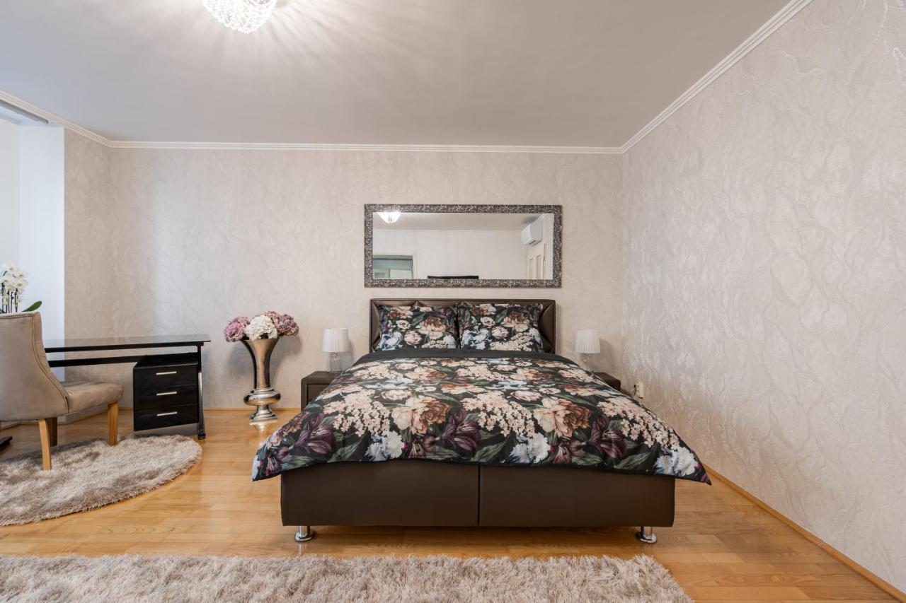 Beautiful Three Bedrooms Apartment With Free Parking Close To The Danube Coast Budapeszt Zewnętrze zdjęcie