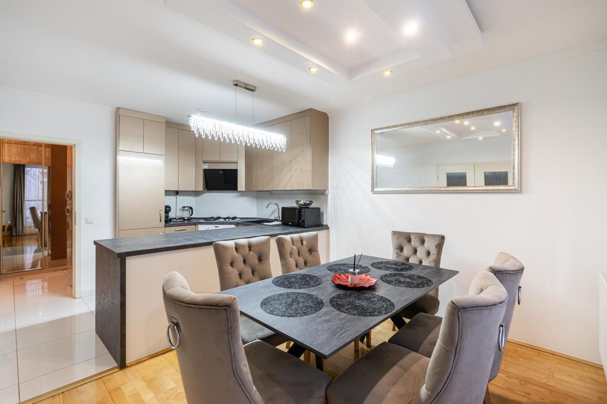 Beautiful Three Bedrooms Apartment With Free Parking Close To The Danube Coast Budapeszt Zewnętrze zdjęcie